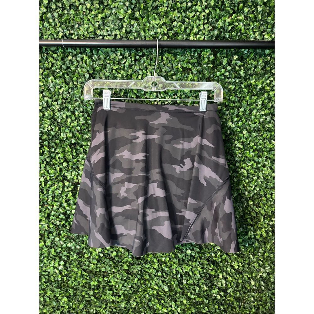 Athleta Match Point Camo Skort Size XS